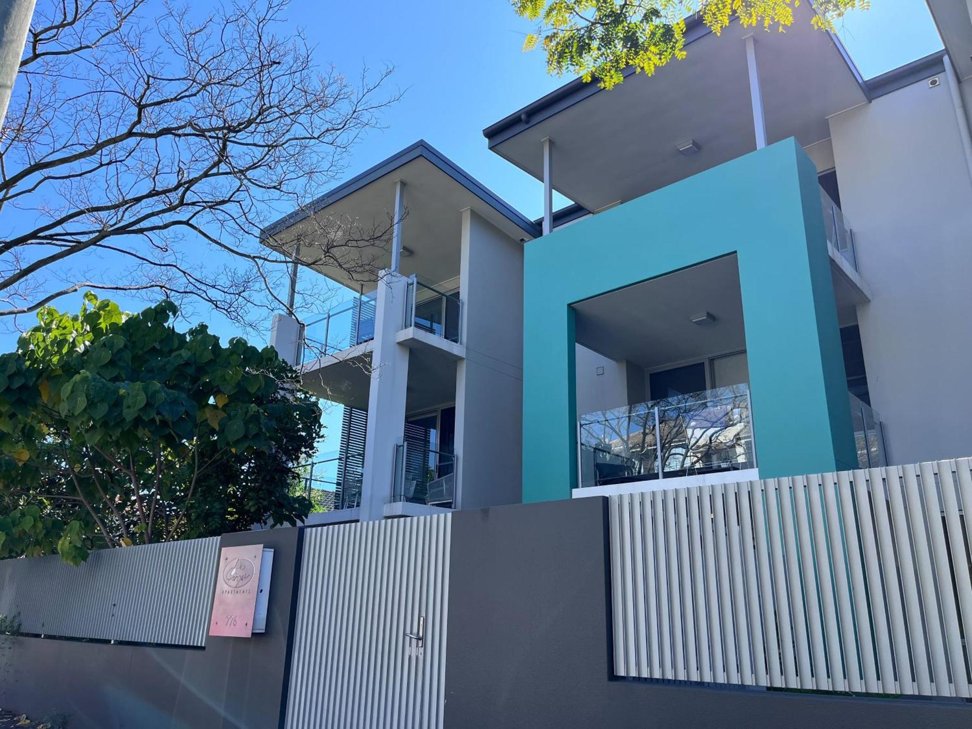 Cirque Boutique Apartments Brisbane Exterior photo